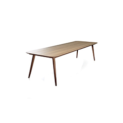 zio餐桌 zio dining table